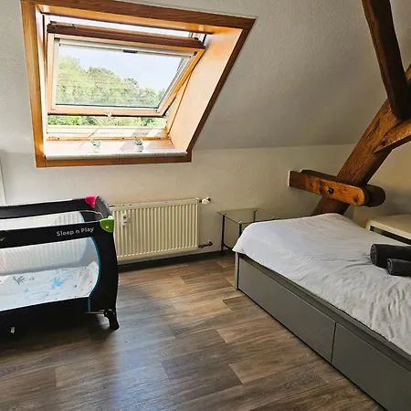 Familien-oase Leipzig Nord - Maisonette Mit Kamin & Balkon Διαμέρισμα *