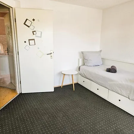 Familien-oase Leipzig Nord - Maisonette Mit Kamin & Balkon *